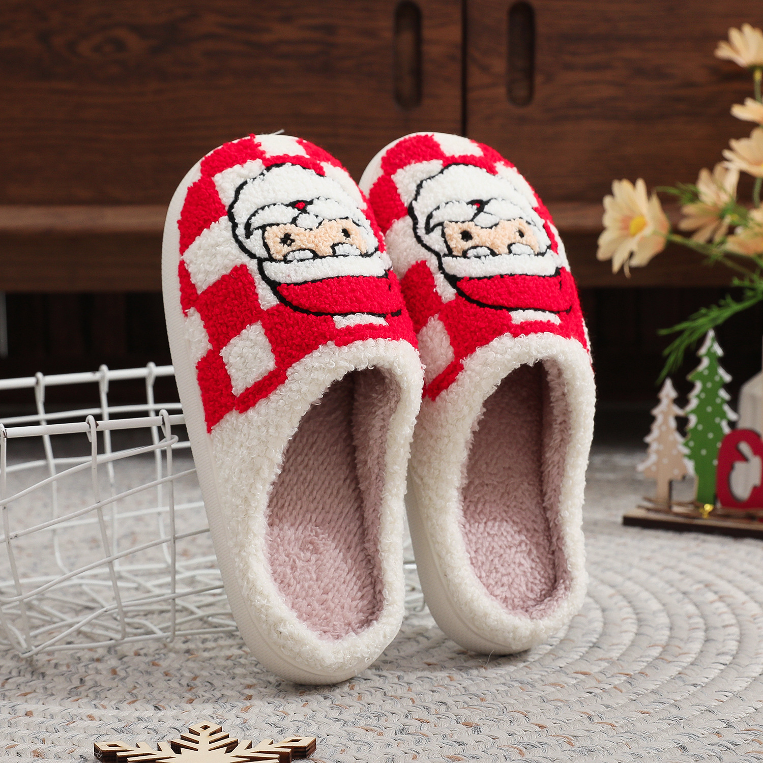 Nuevas pantuflas navideñas de cuadros con diseño de Papá Noel, antideslizantes, para interiores, para dormitorio, suaves y cómodas para mujer. - Imagen 5