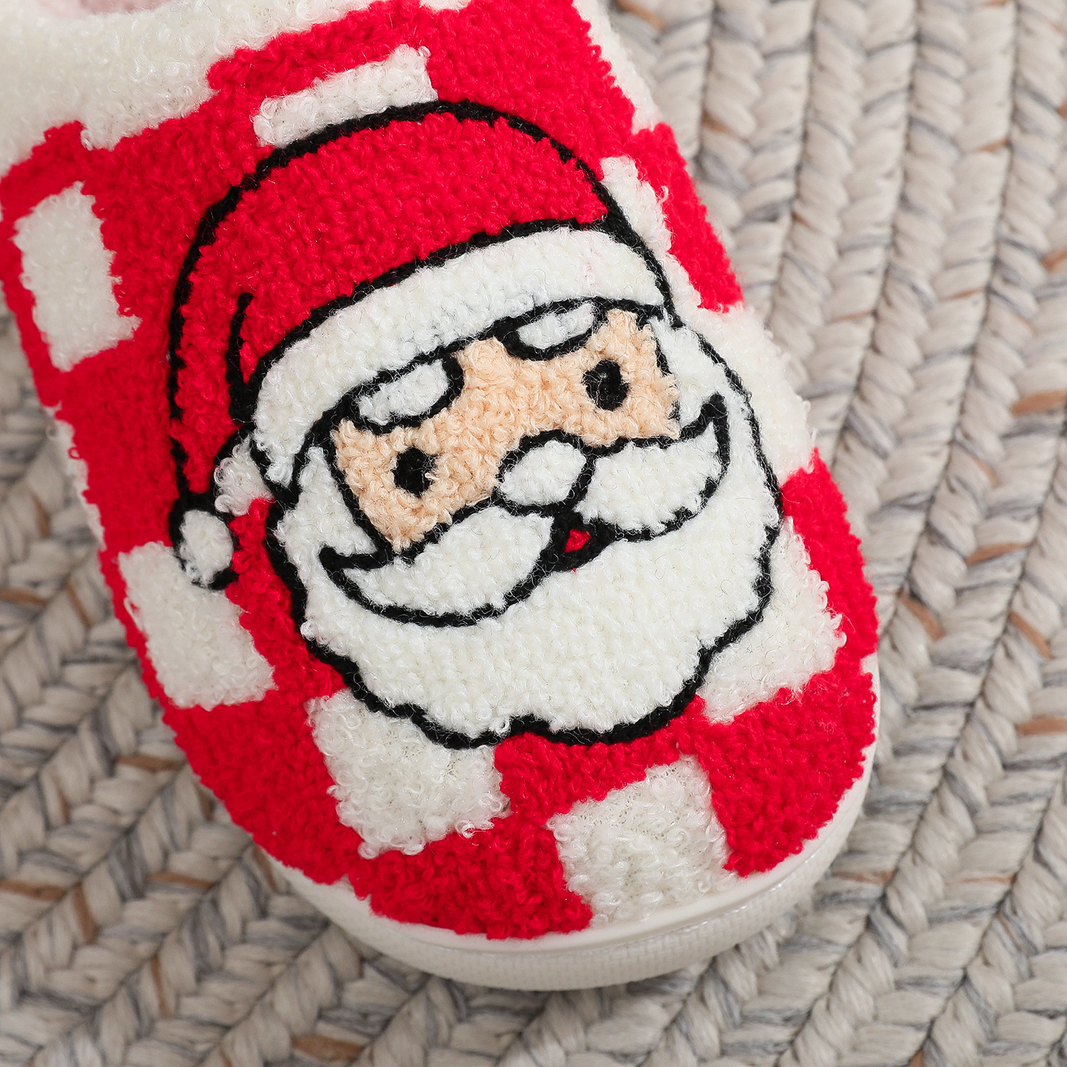 Nuevas pantuflas navideñas de cuadros con diseño de Papá Noel, antideslizantes, para interiores, para dormitorio, suaves y cómodas para mujer. - Imagen 6